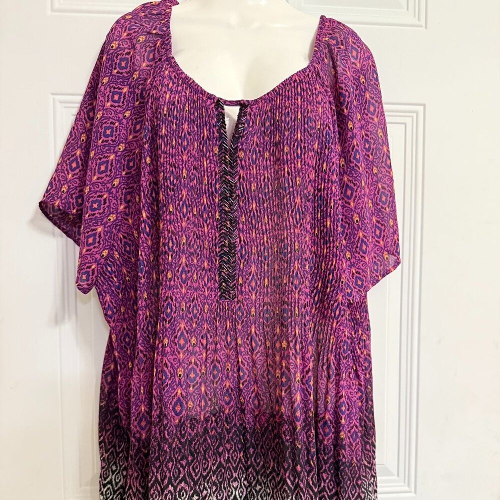 Pink and Black Patterned Catherine's Blouse
Stretchy
Chic